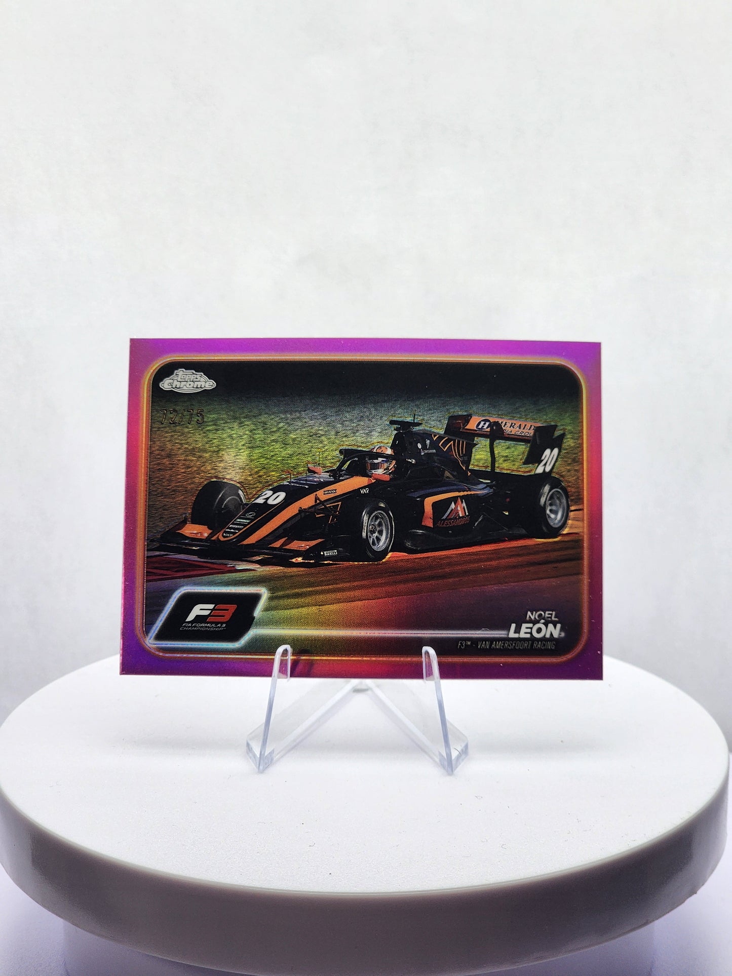 Noel Leon - Car Image - Pink Refractor 72/75